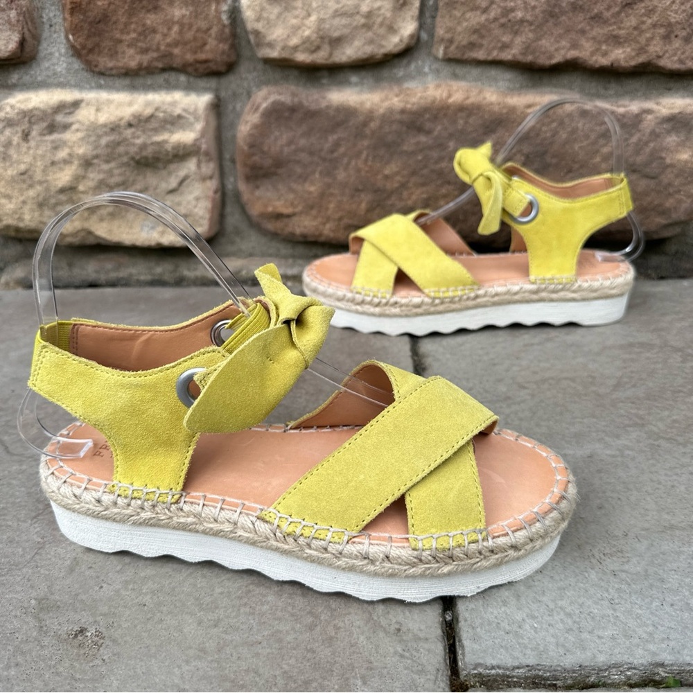 Frye & Co Women’s Size 7 Lula Bow Lime Green Suede Sandals Slip On Platform